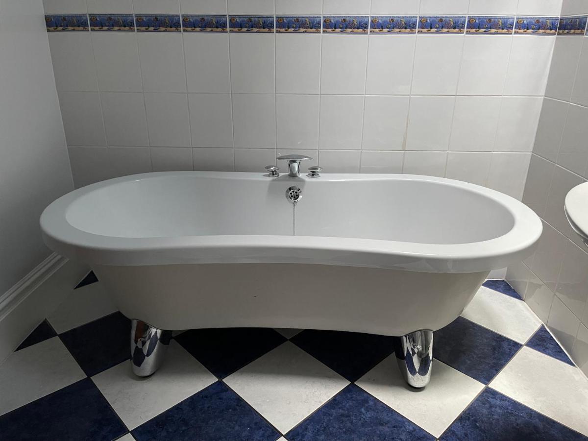 Ballinderry Station Cottage - Luxury Stay. Lisburn Ngoại thất bức ảnh